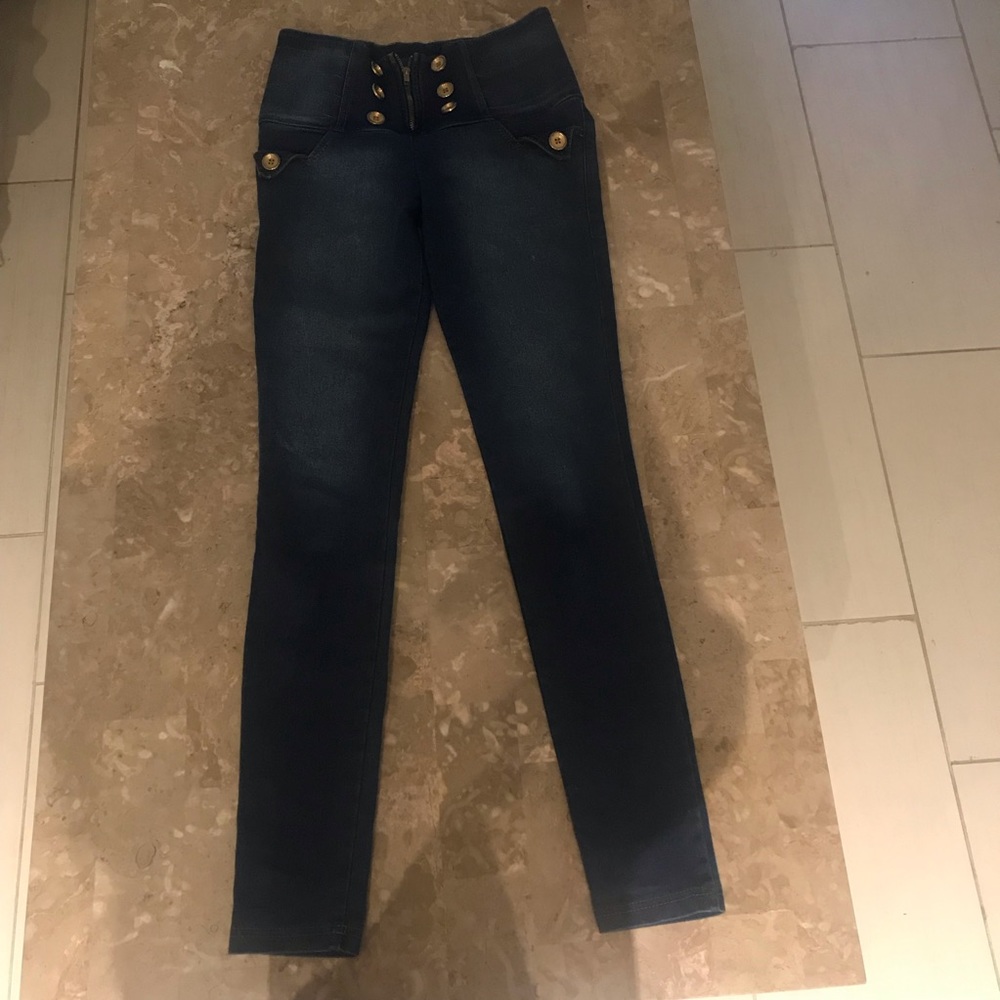 Push Up Jeans